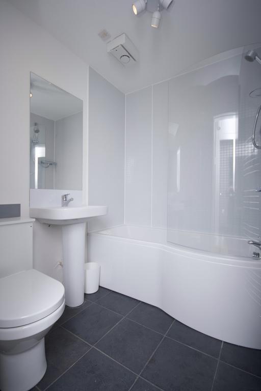 Aberdeen Serviced Apartments: Charlotte Street Habitación foto